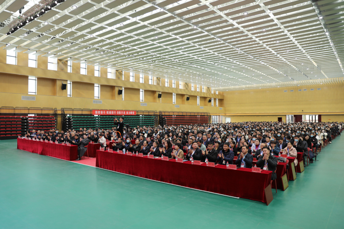 1706446467381288.jpg 23.观众 (1).jpg