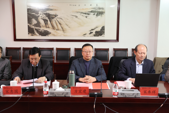 1712309012961753.jpg 研究会专家指导咨询委员会副主任,研究会中华文化研究中心顾问,山东大学原党委副书记,教授方宏建发言.jpg